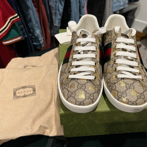 Gucci Sneakers - Picture 2 of 2